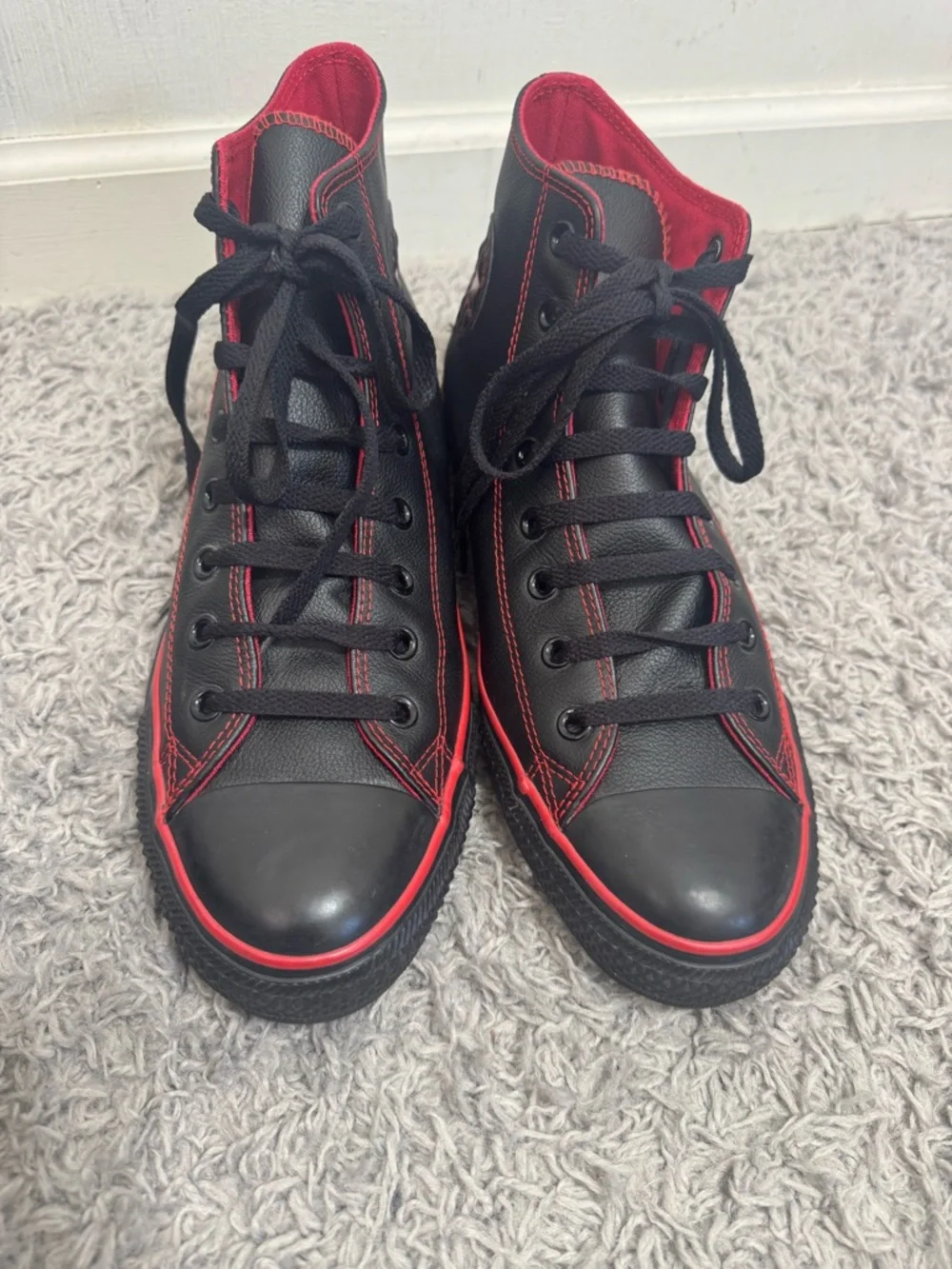 Converse Black High-Top Sneakers with Red Accents - Picture 5 of 11